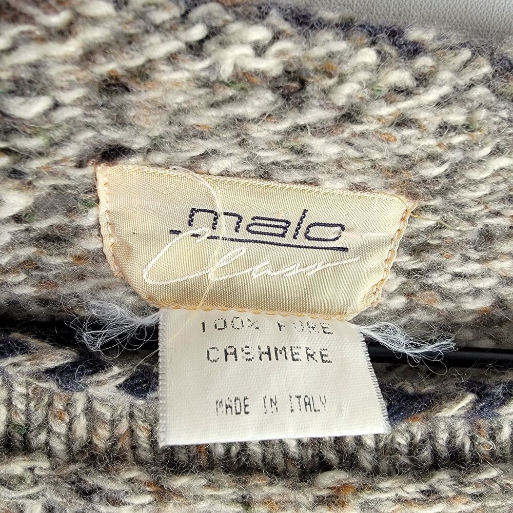 Men's Classic Knit Sweater - Brown - Picture 5 of 10